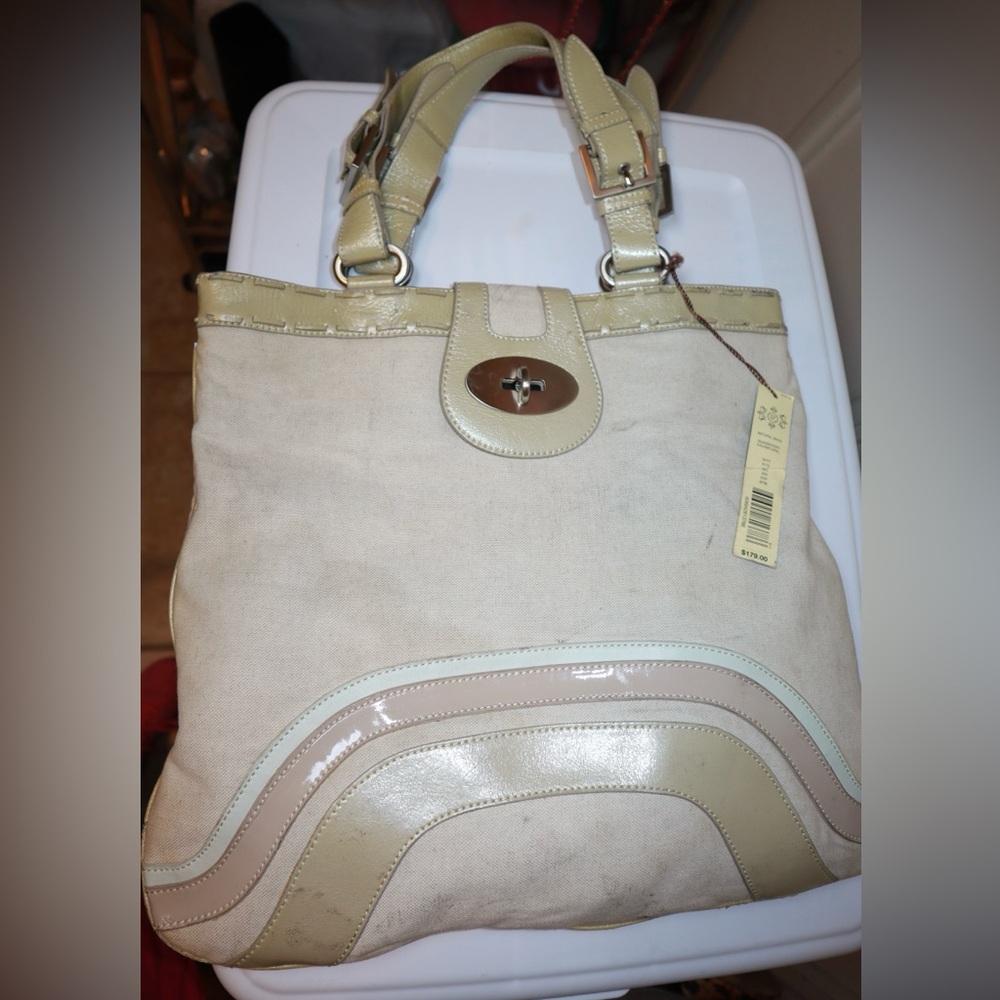 Kate Laundry Purse